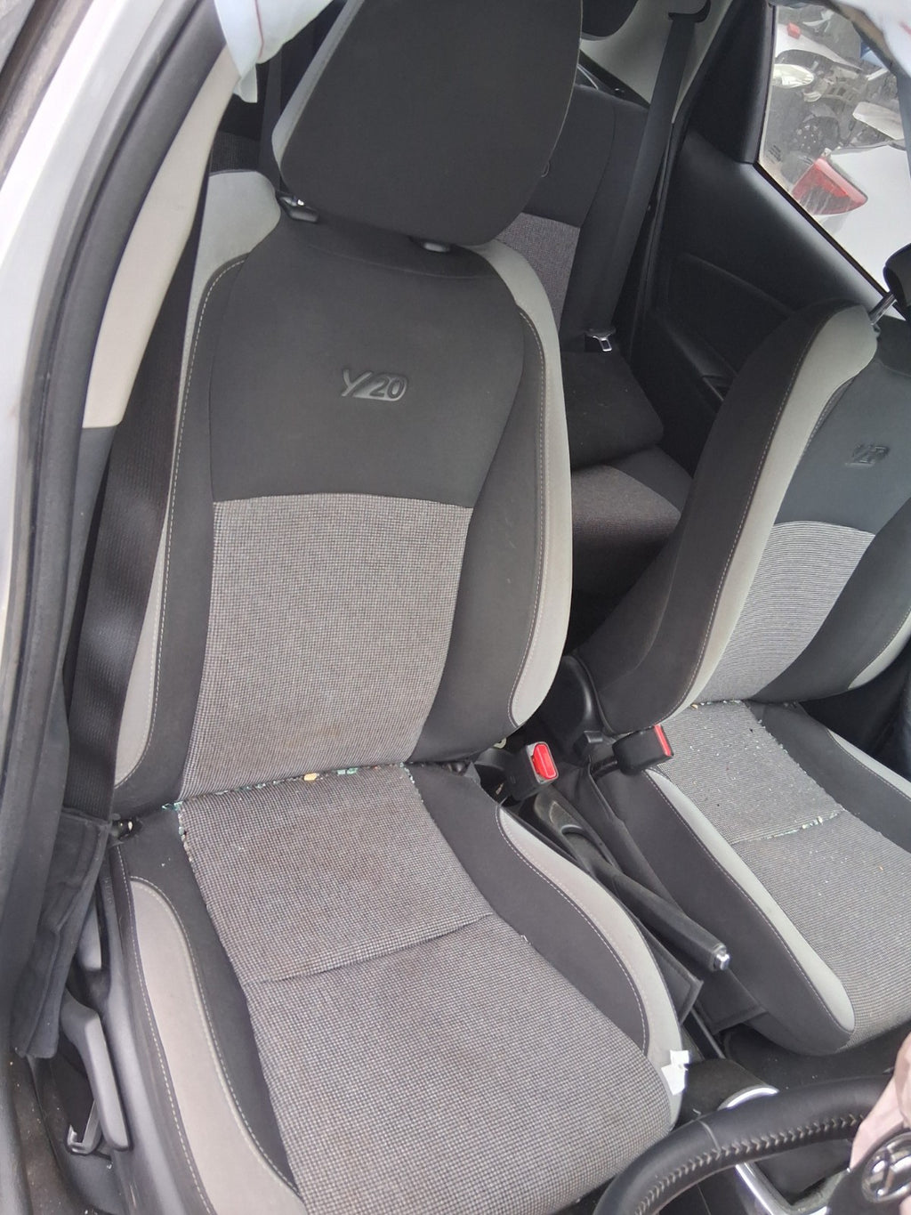 TOYOTA YARIS MK3 2019 OSF DRIVER SIDE FRONT COMPLETE SEAT FABRIC