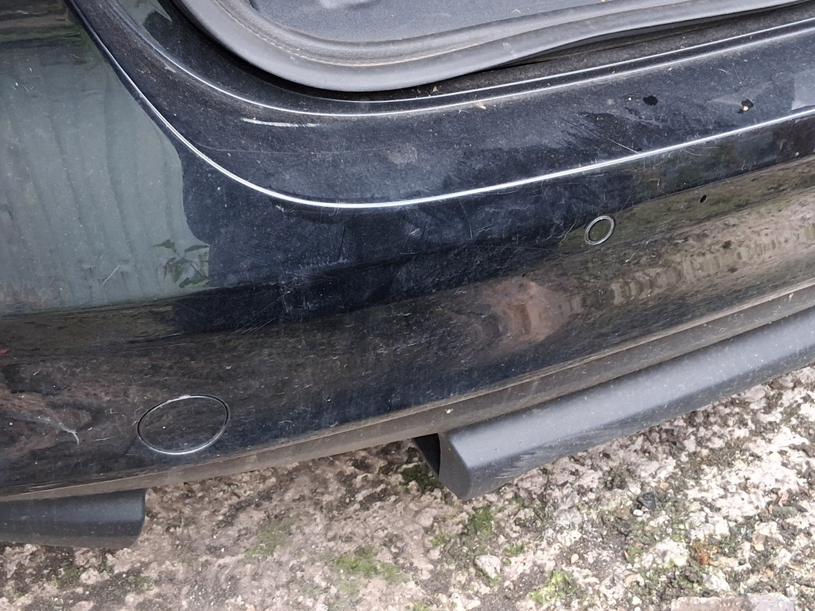 2017 JAGUAR XE COMPLETE REAR BUMPER WITH PDC SENSORS BLACK