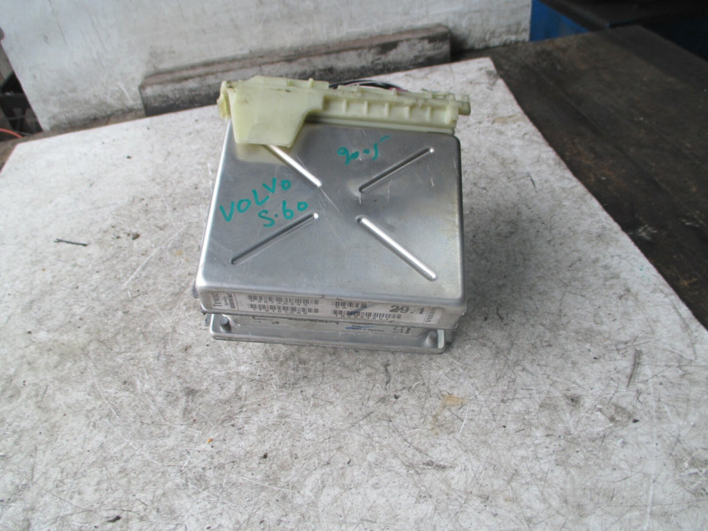 VOLVO S60 2005 MK1 AUTOMATIC GEARBOX MODULE & ENGINE CONTROL MODULE 00008863A2
