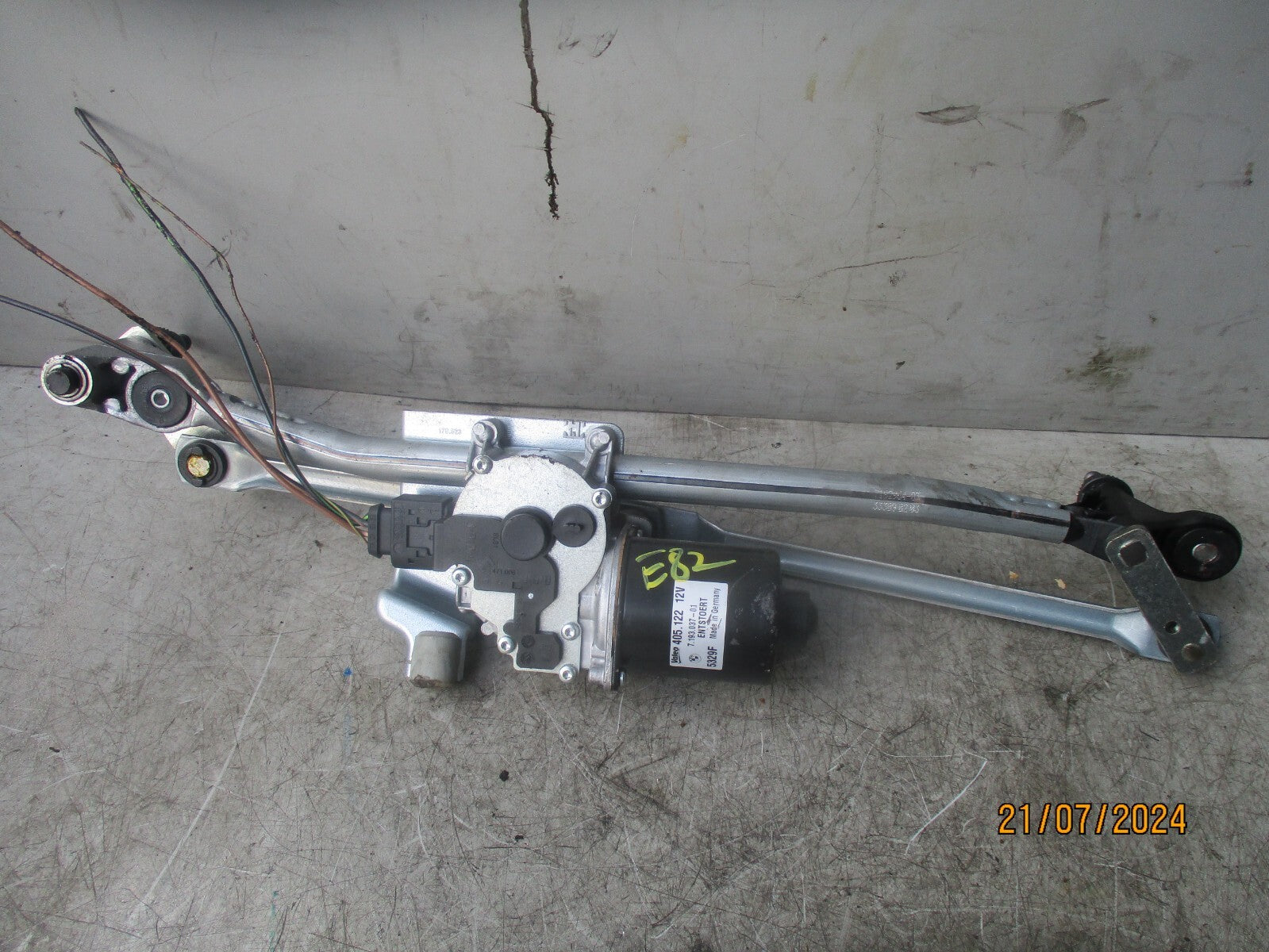 BMW 1 SERIES E82 2009 FROPNT WINDSCREEN WIPER MOTOR LINKAGES