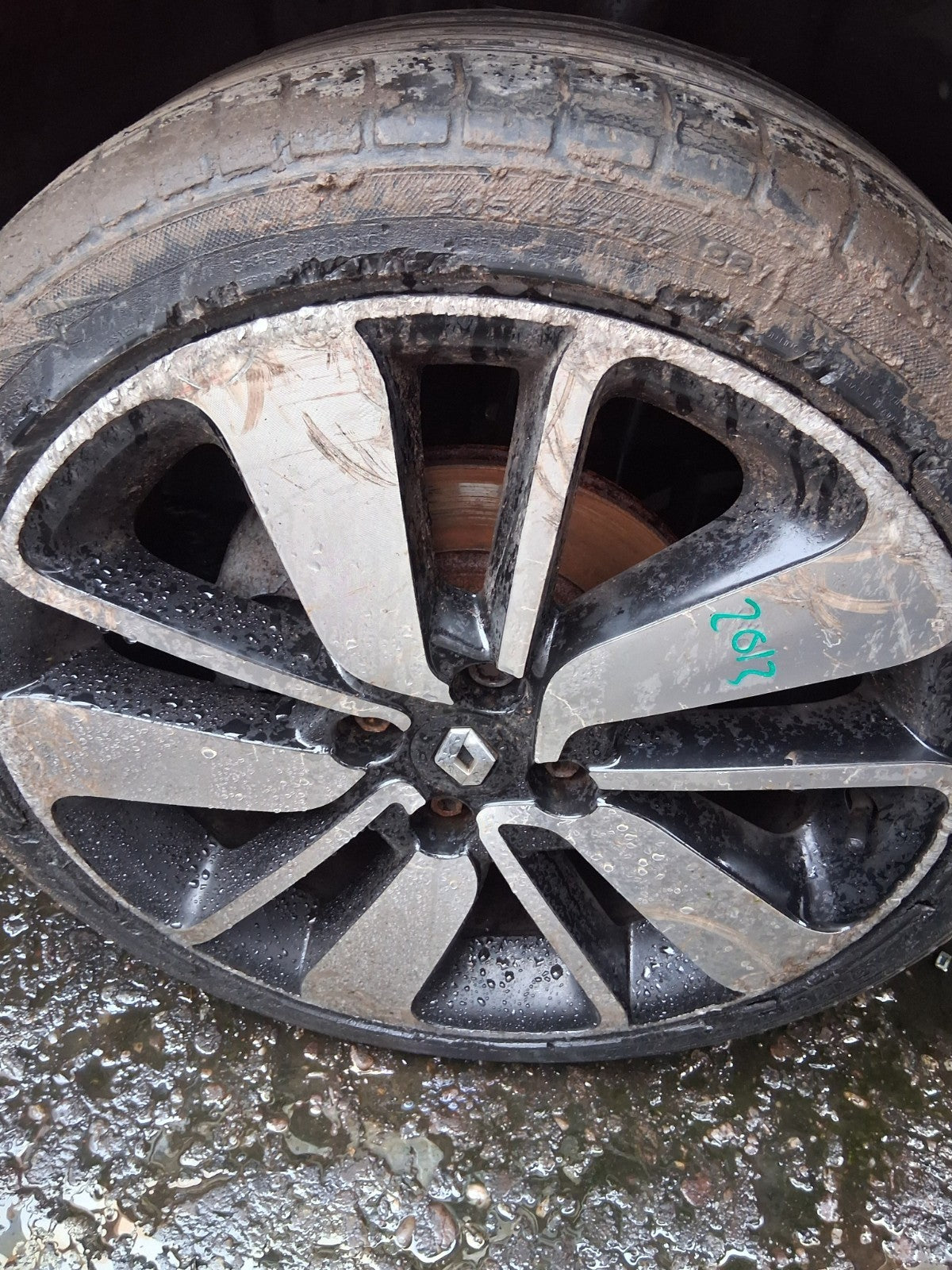 2013 RENAULT CLIO X98 MK4 17 INCH ALLOY WHEEL WITH TYRE 205/45R17