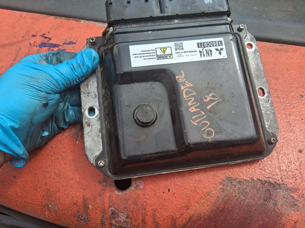 2018 MITSUBISHI OUTLANDER MK3 2.3 DIESEL ECU ENGINE CONTROL MODULE UNIT 1860C971