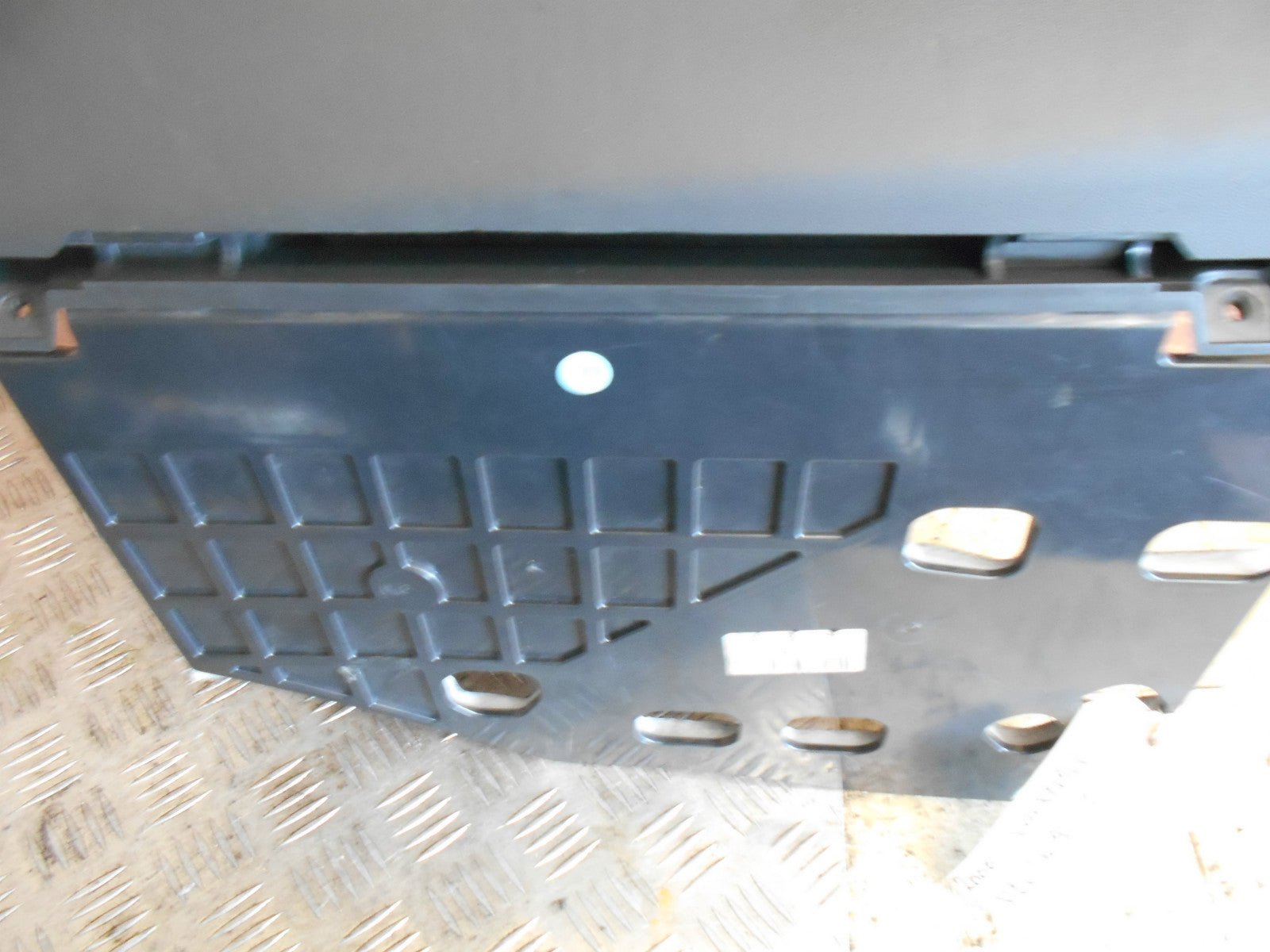 VAUXHALL VECTRA C 2006 GLOVE BOX STORAGE COMPARTMENT