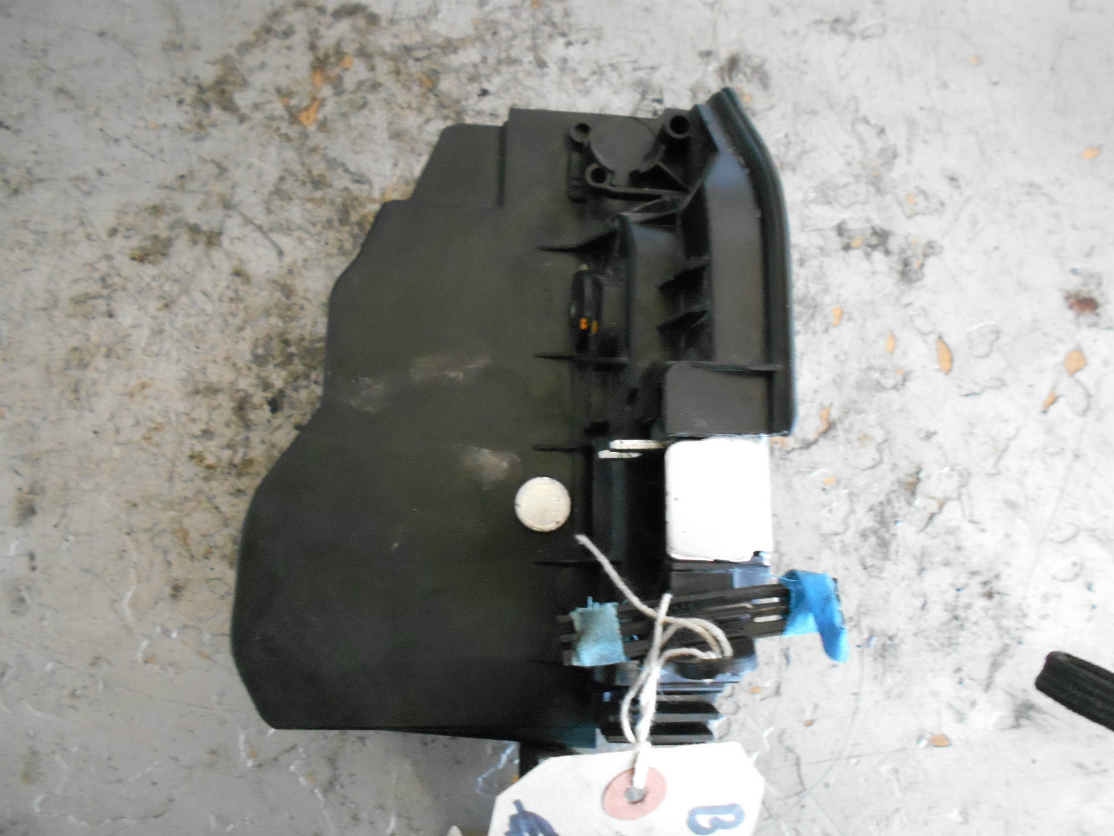 BMW 1 SERIES F20 2011 118d NSR PASSENGER SIDE REAR DOOR CENTRAL LOCKING CATCH