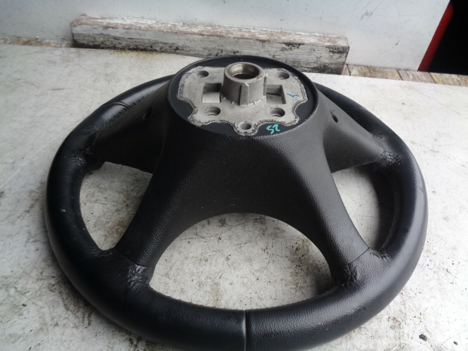 MERCEDES BENZ 2009 C-CLASS W204 LEATHER STEERING WHEEL A20446003039