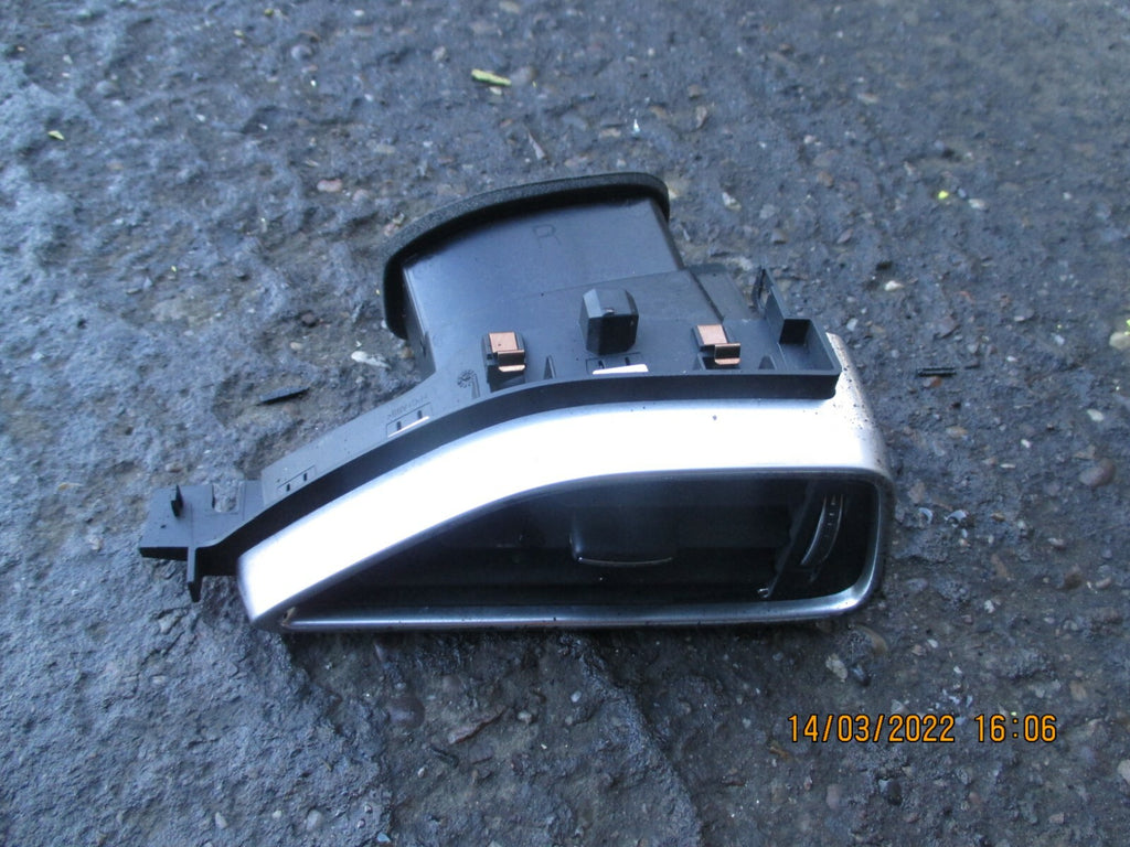 JAGUAR XE 2019 DRIVER RIGHT SIDE HEATER AIR VENT LX73-018B08-AA