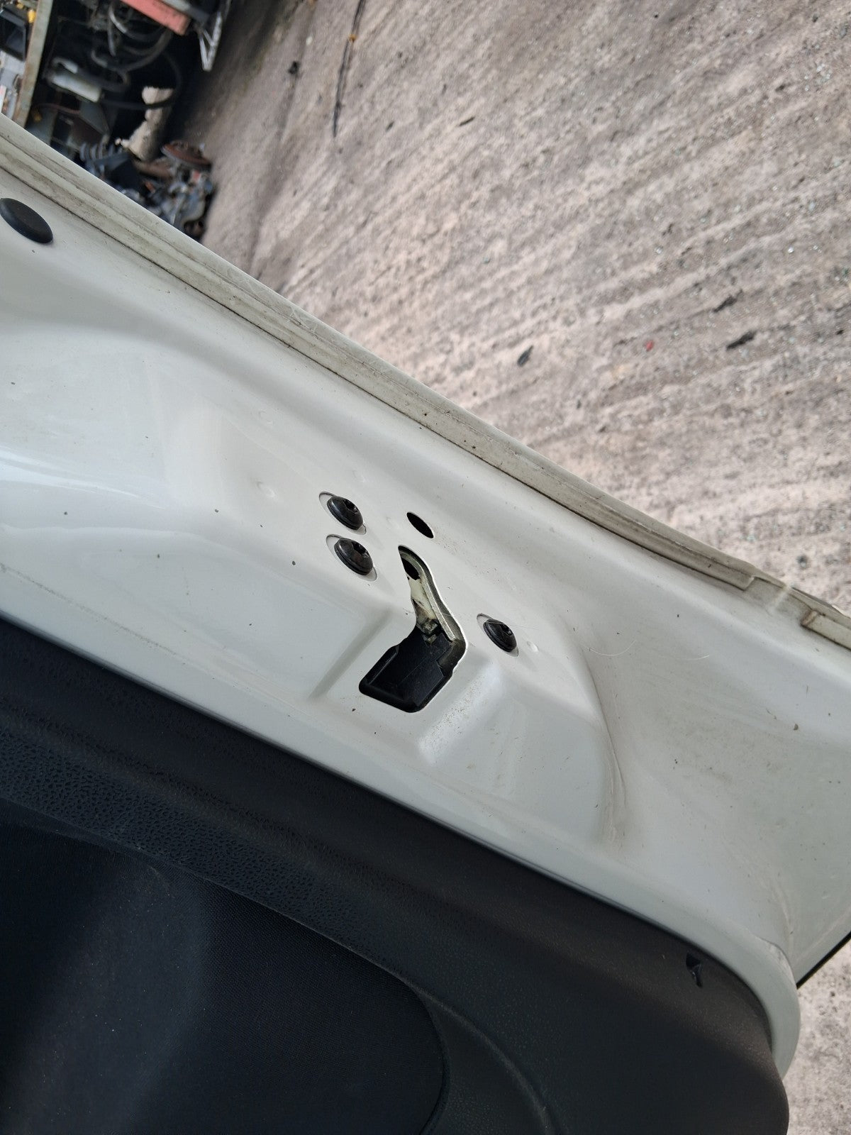 2019 FIAT 500L URBAN HATCH OSF DRIVER SIDE FRONT DOOR LOCK MECHANISM