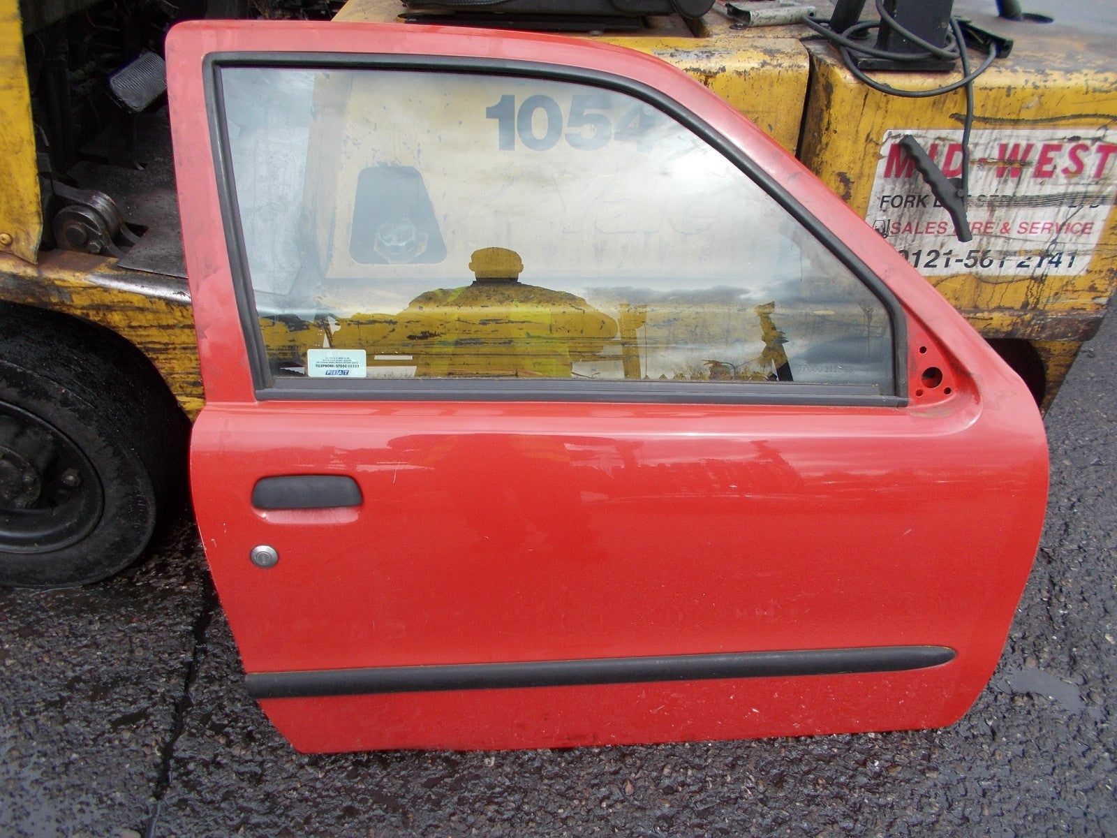 2002 FIAT SEICENTO MICHAEL SCHUMACHER OS DRIVERS SIDE FRONT DOOR RED 199/A