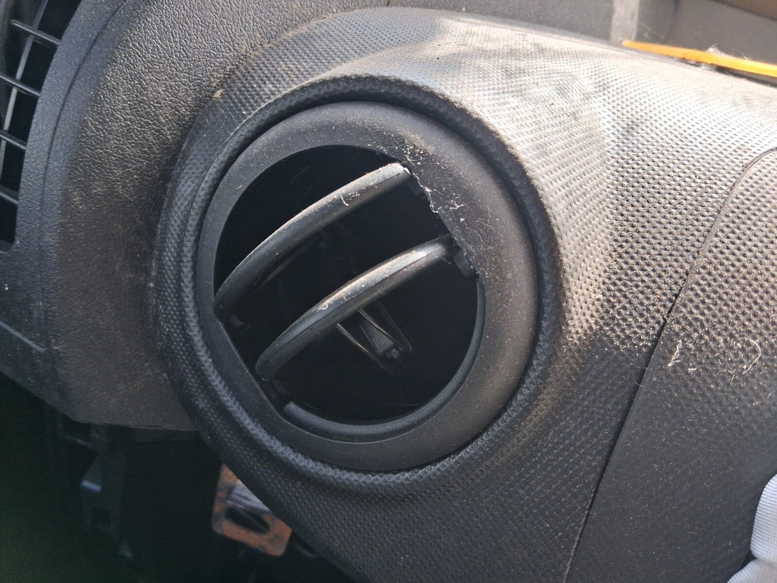 2019 FIAT FIORINO QUBO NSF PASSENGER SIDE FRONT LEFT DASH AIR VENT