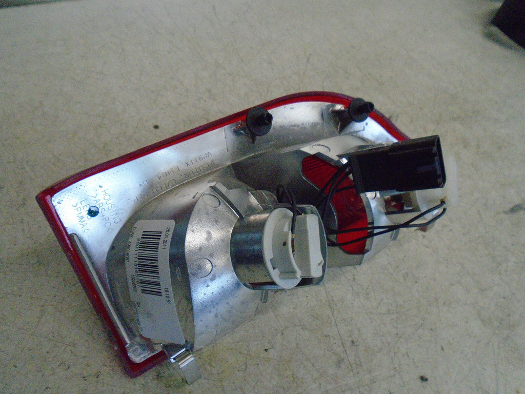VAUXHALL INSIGNIA MK1 2011 ESTATE OSR DRIVER SIDE REAR INNER TAIL LIGHT 13226855