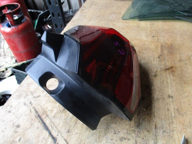 CITROEN C4 MK3 2021 OSR DRIVER SIDE REAR TAIL LIGHT 9831100080