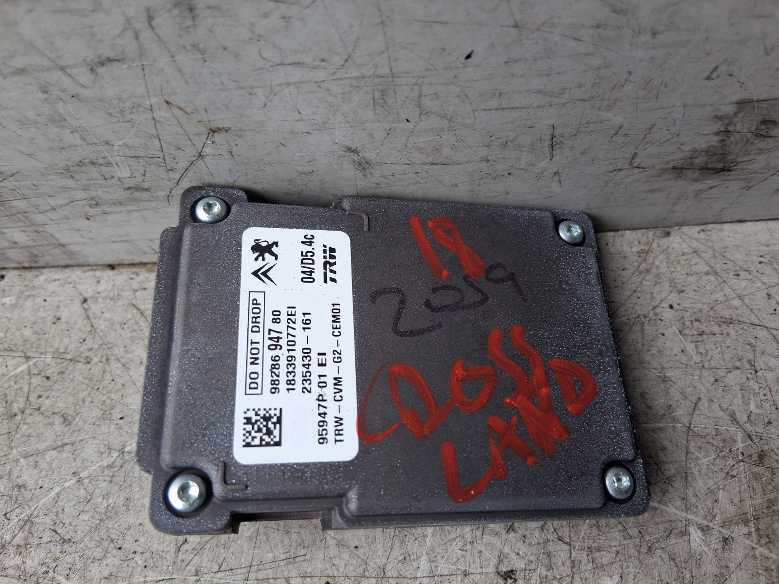 VAUXHALL CROSSLAND X 2018 FRONT WINDSCREEN LANE ASSIST CAMERA 9828694780