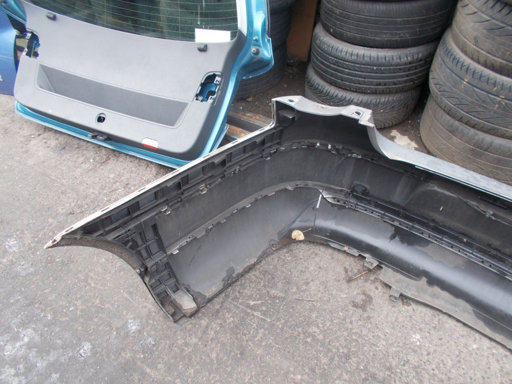 VW VOLKSWAGEN PASSAT B6 REAR BUMPER SILVER