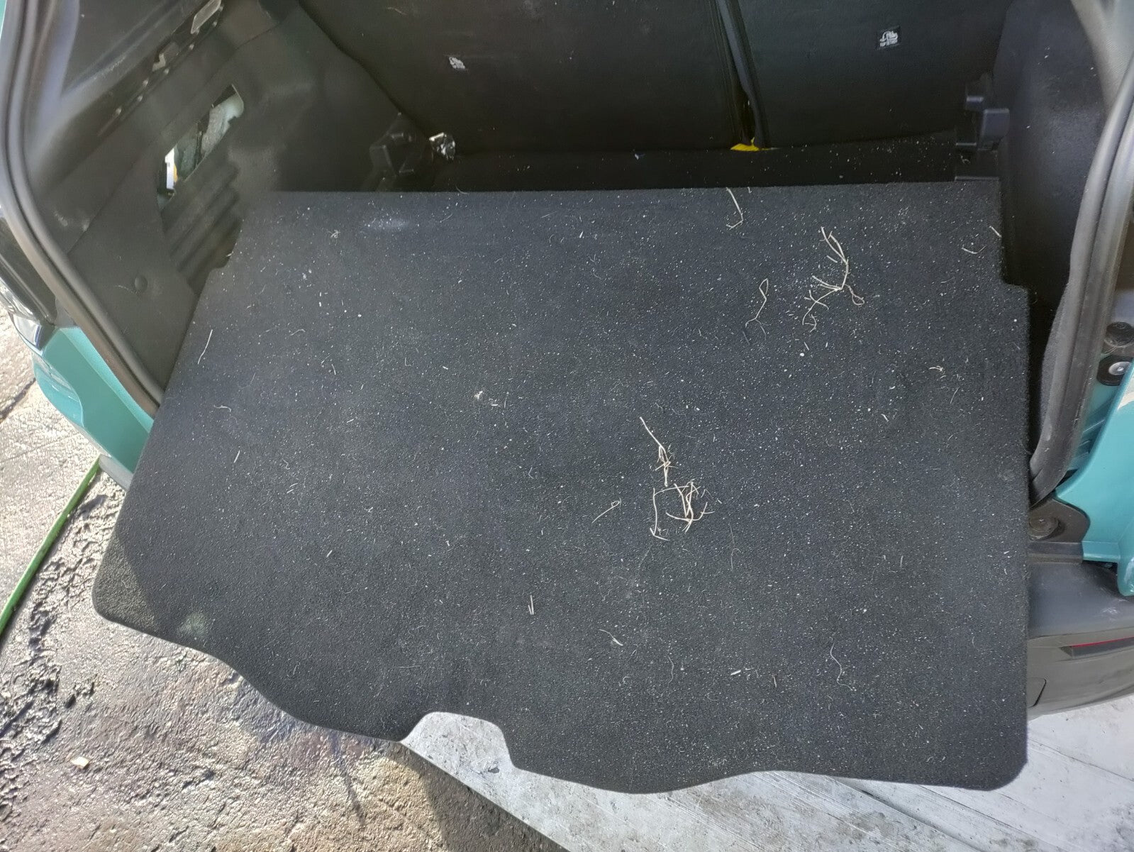 2024 JEEP AVENGER MIDDLE LOWER BOOT FLOOR 7357714080