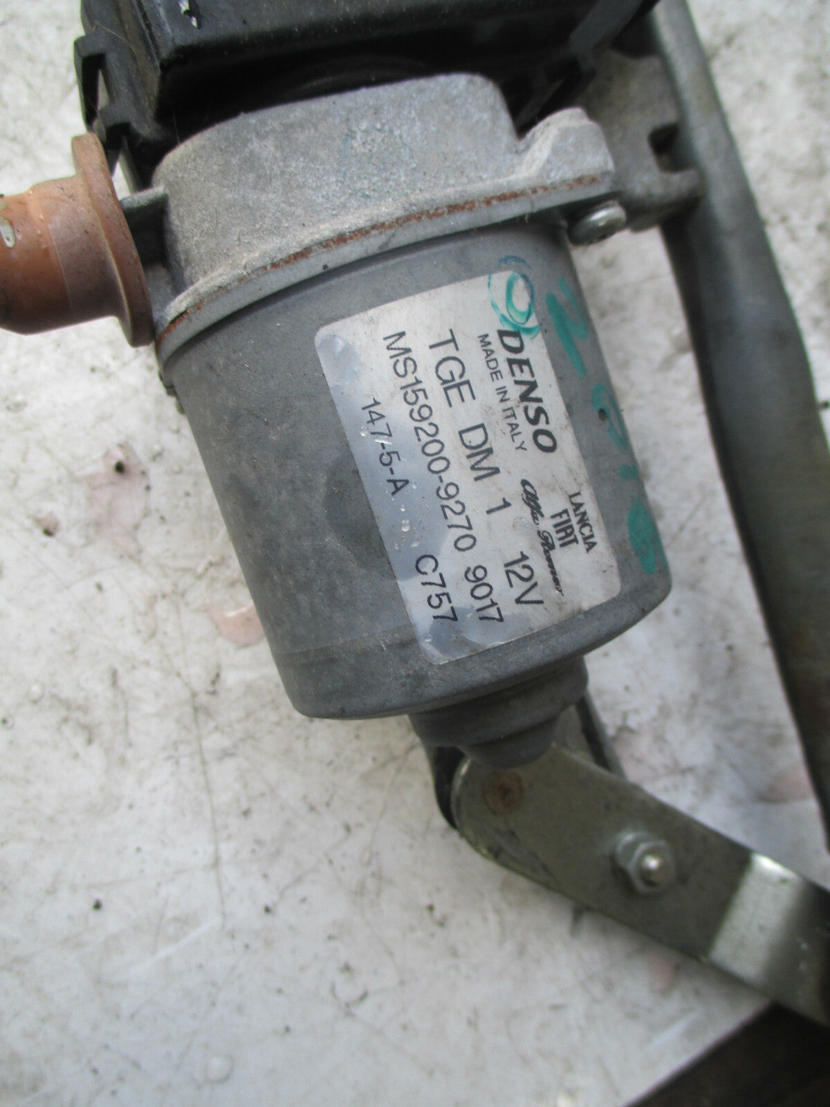 FIAT PANDA 2016 HATCHBACK FRONT WINDSCREEN WIPER MOTOR LINKAGES