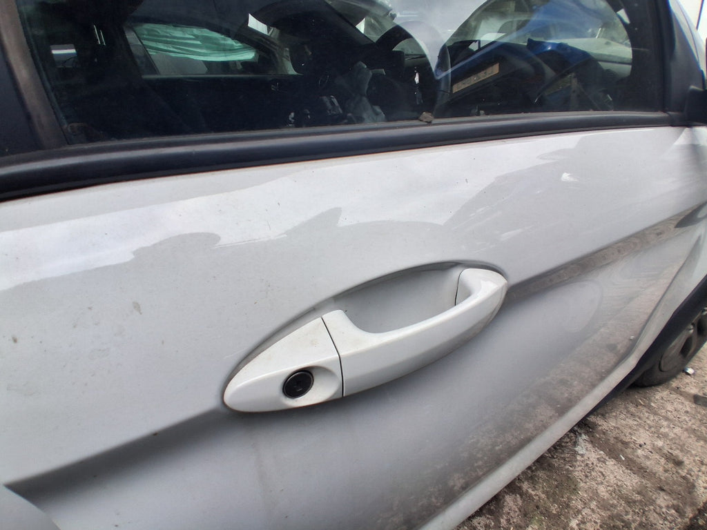 2018 FORD KA + PLUS MK3 HATCHBACK OSF DRIVER SIDE FRONT DOOR HANDLE WHITE