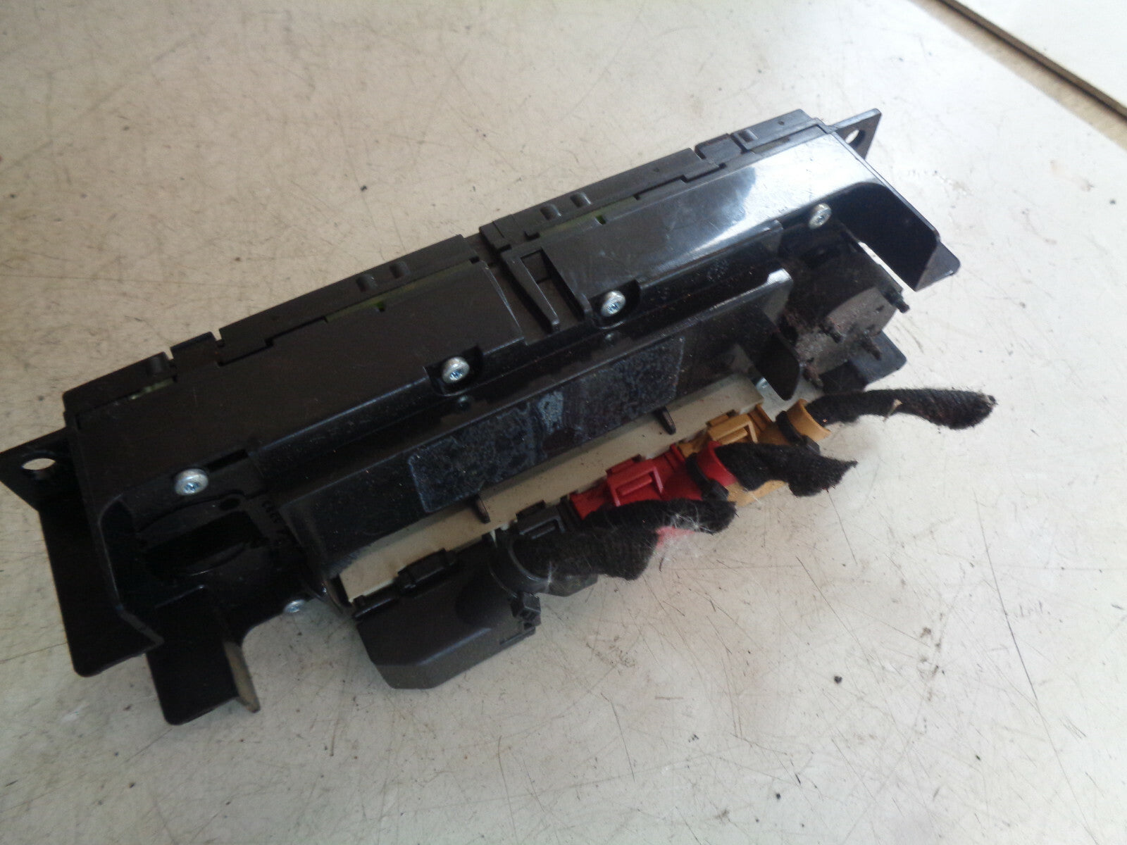 VW VOLKSWAGEN PASSAT HEATER CLIMATE CONTROL UNIT