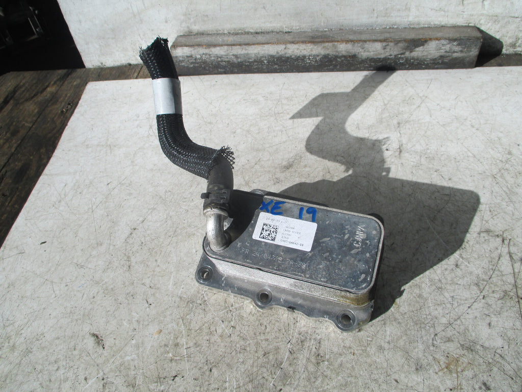 JAGUAR XE 2019 2.0 PETROL OIL COOLER G4D36A642BB