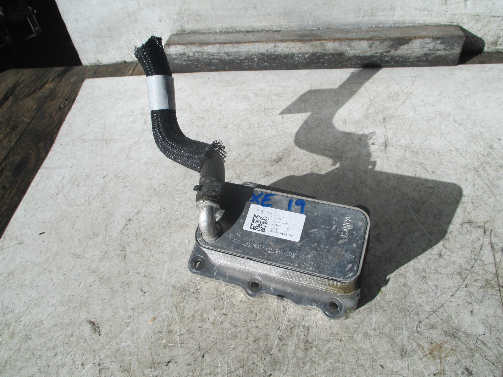 JAGUAR XE 2019 2.0 PETROL OIL COOLER G4D36A642BB