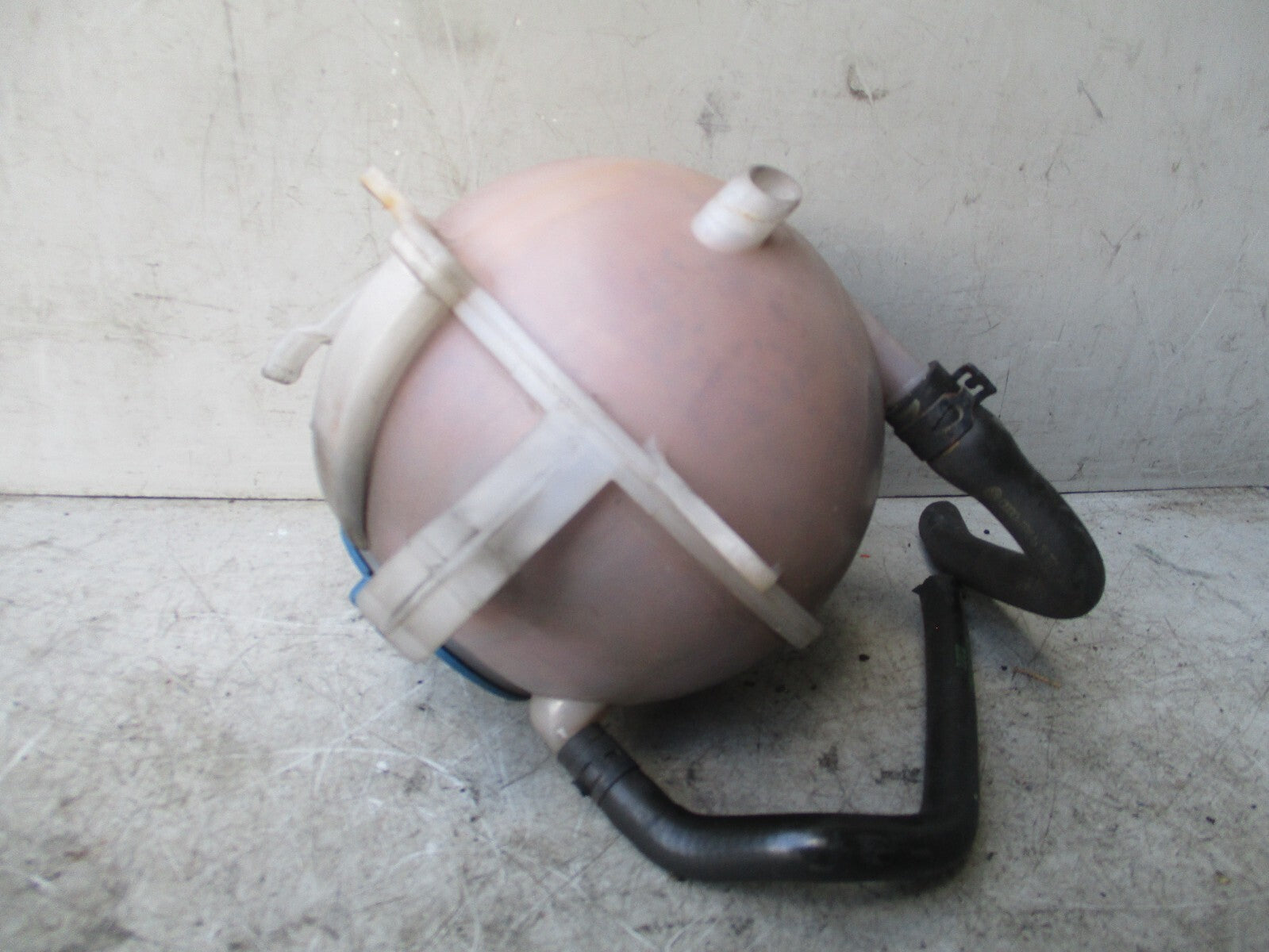 VOLKSWAGEN PASSAT 2006 COOLANT TANK WITH CAP