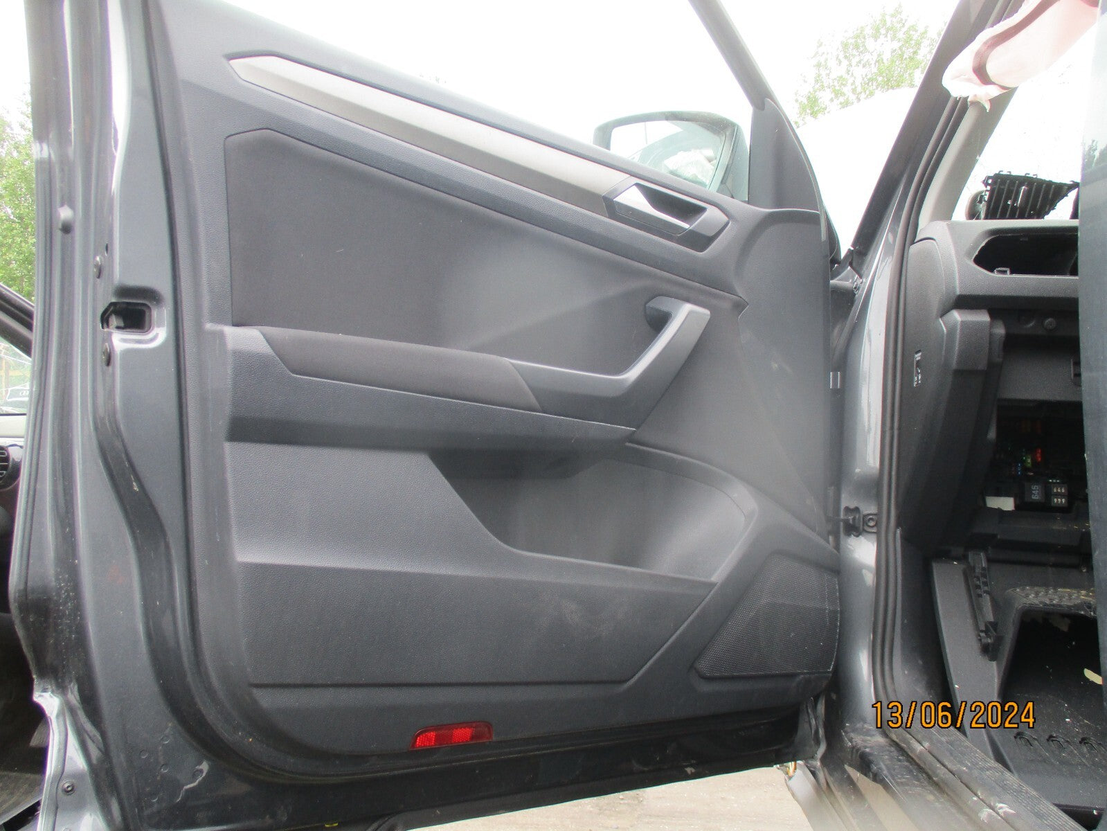 2020 VW VOLKSWAGEN T ROC NSF PASSENGER SIDE FRONT WINDOW MOTOR REGULATOR