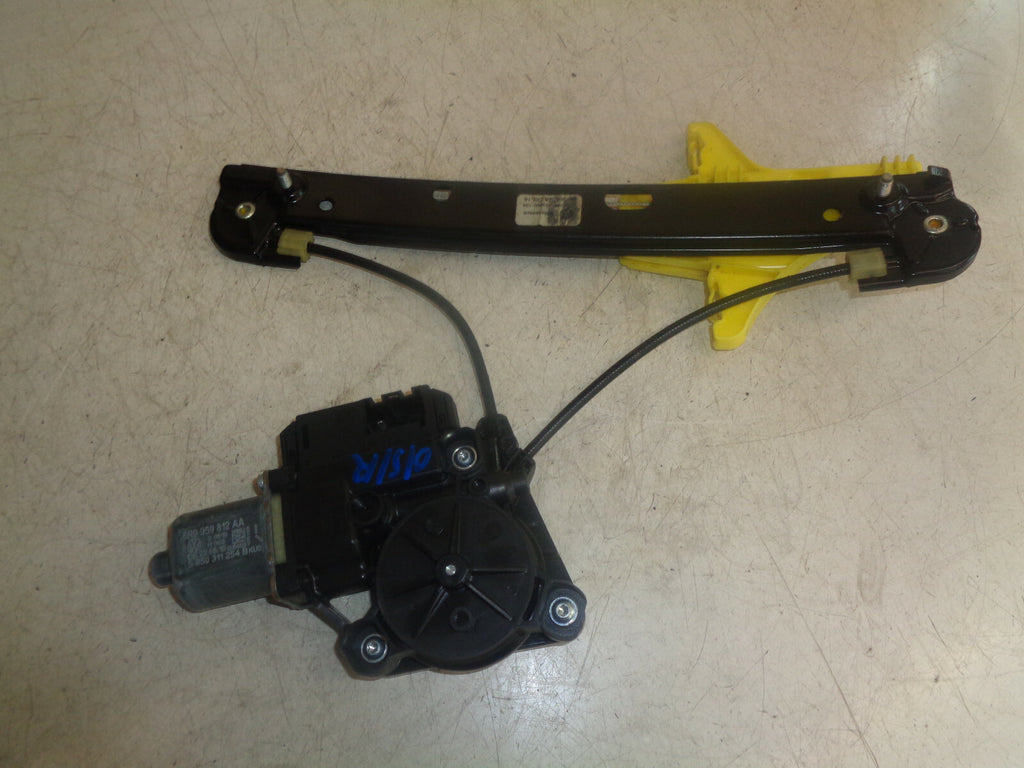 VW POLO 2017 6C OSR DRIVER SIDE REAR WINDOW MOTOR REGULATOR 6R0959812AA