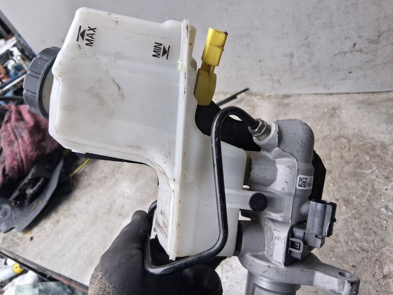 VW VOLKSWAGEN TIGUAN MK2 BRAKE SERVO RESERVOIR 502611301