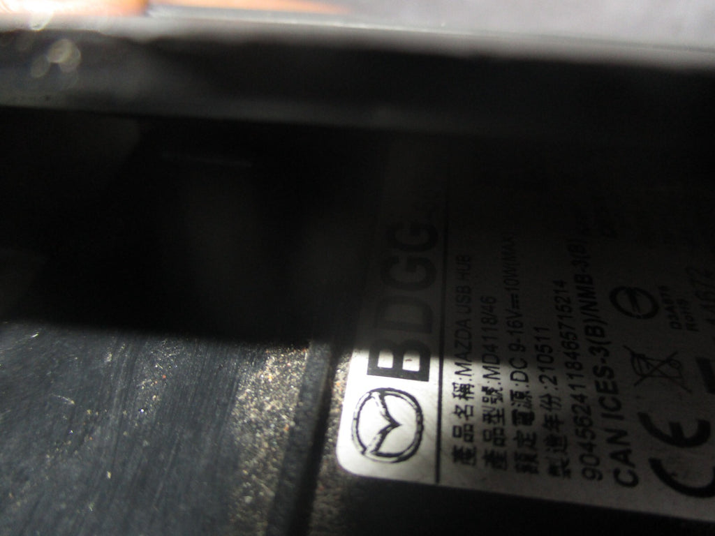 MAZDA 3 2020 USB & SD CARD CONTROL MODULE BDGG669U0