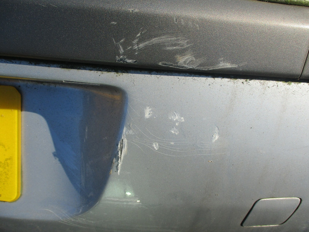 RENAULT LAGUNA MK2 COMPLETE REAR BUMPER SILVER