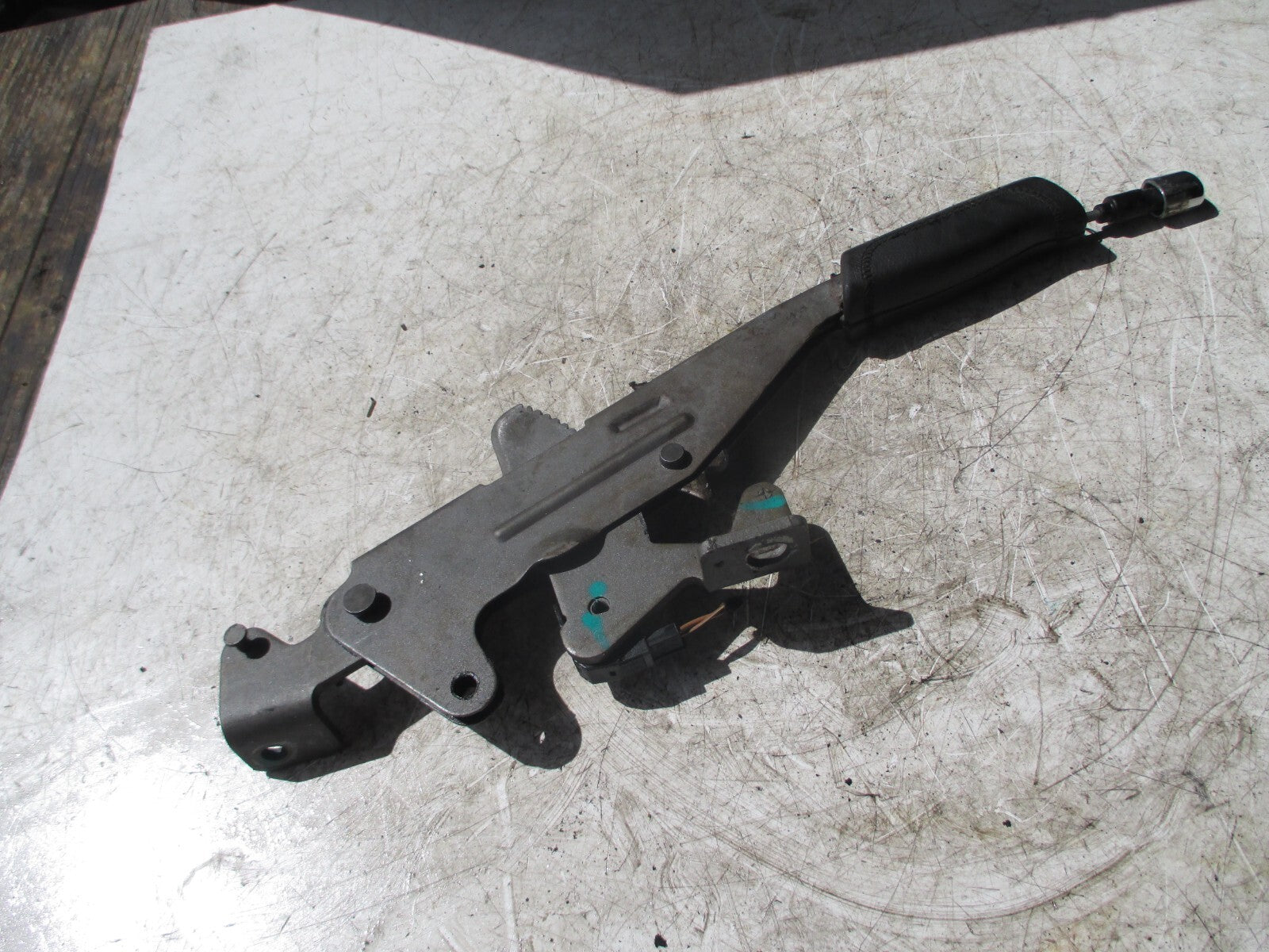 FORD GALAXY 2004 HANDBRAKE LEVER