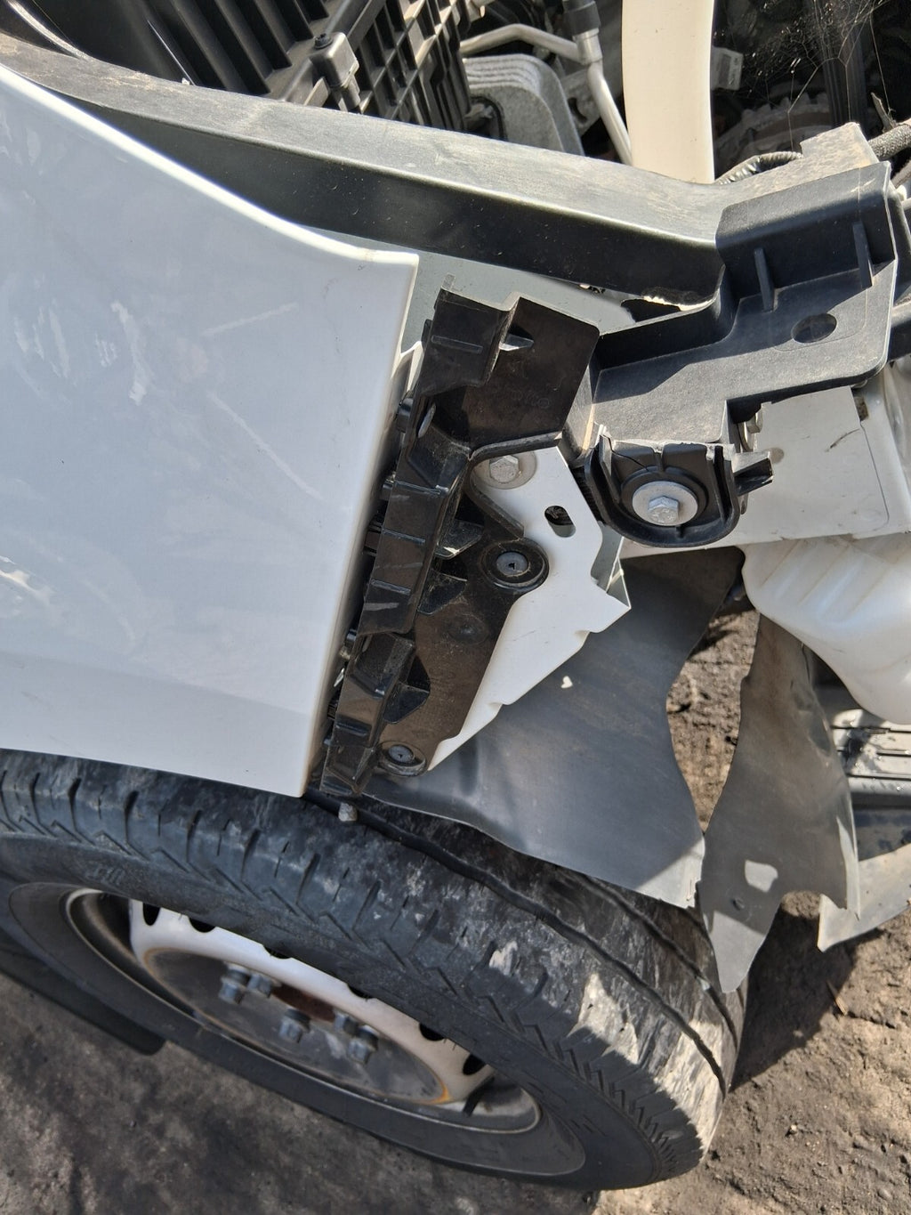 2023 RENAULT MASTER MK3 OSF DRIVER SIDE FRONT BUMPER BRACKET
