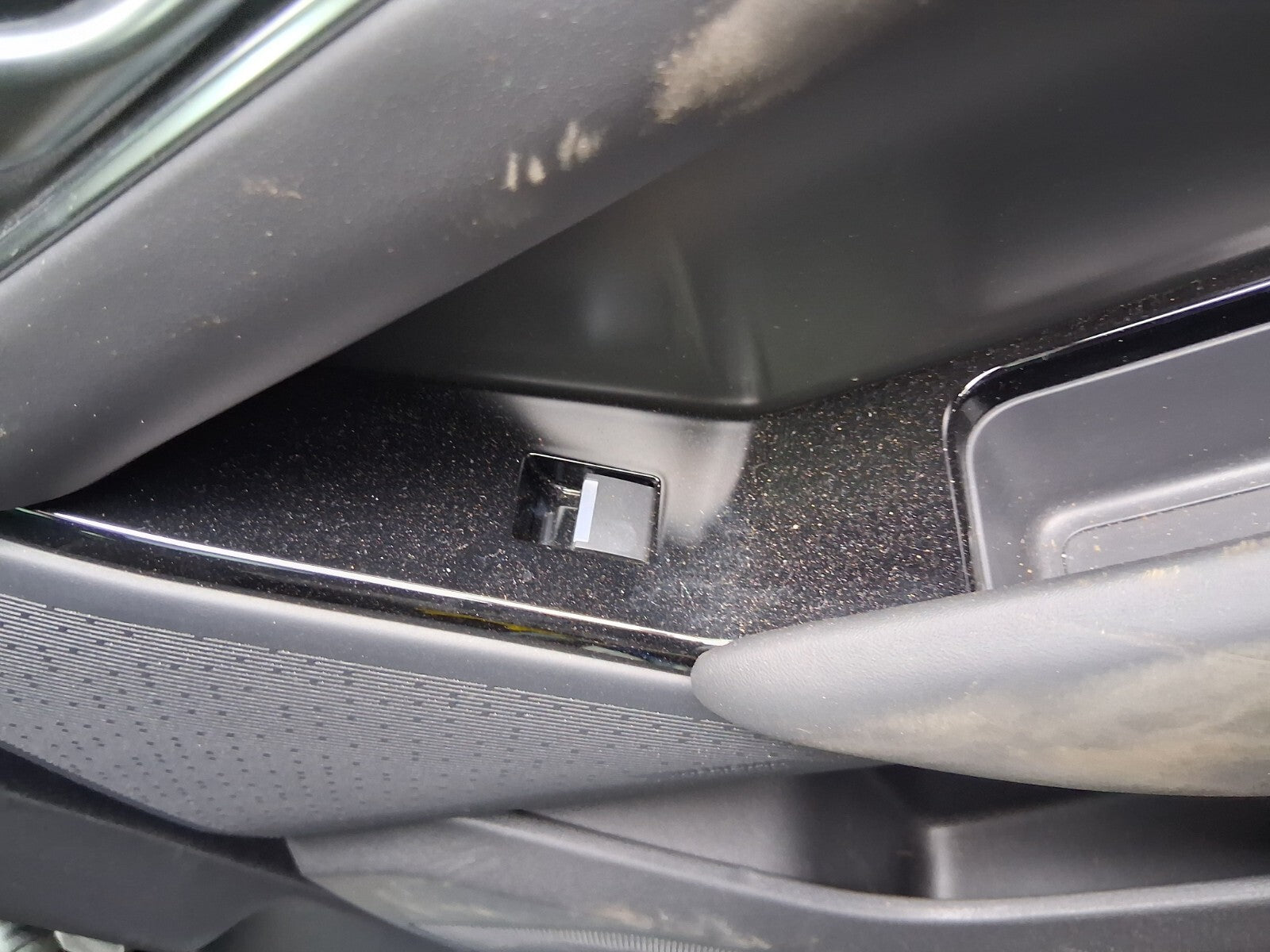 2024 RANGE ROVER VELAR P400e OSR DRIVER REAR WINDOW SWITCH