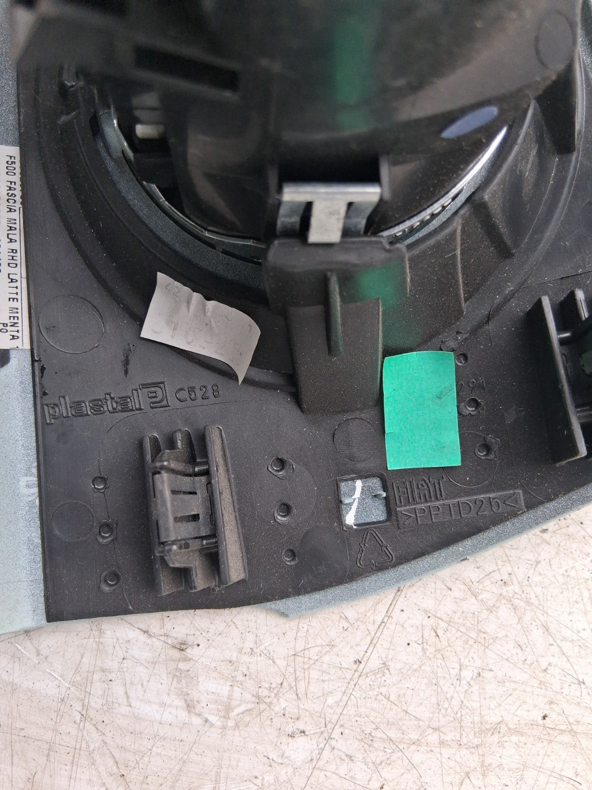 2015 FIAT 500 LOUNGE NSF PASSENGER SIDE FRONT LEFT AIR VENT