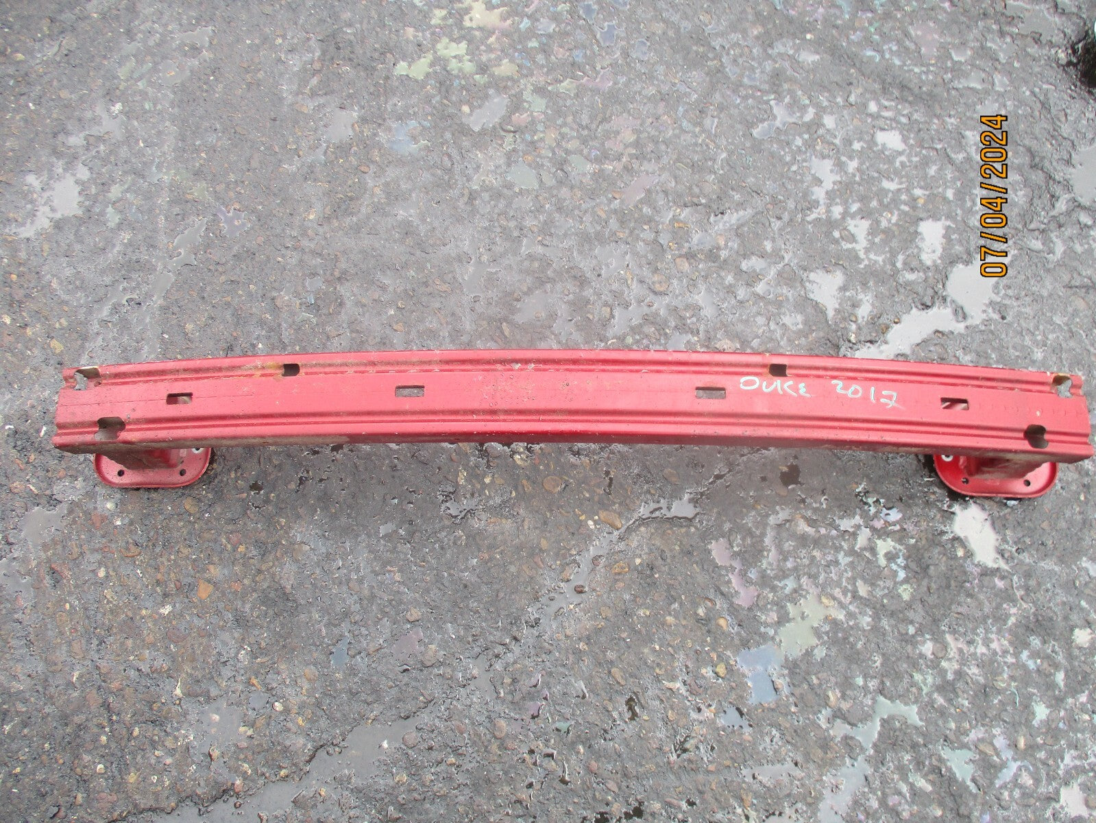 NISSAN JUKE MK1 2017 REAR BUMPER REINFORCEMENT CRASH BAR RED