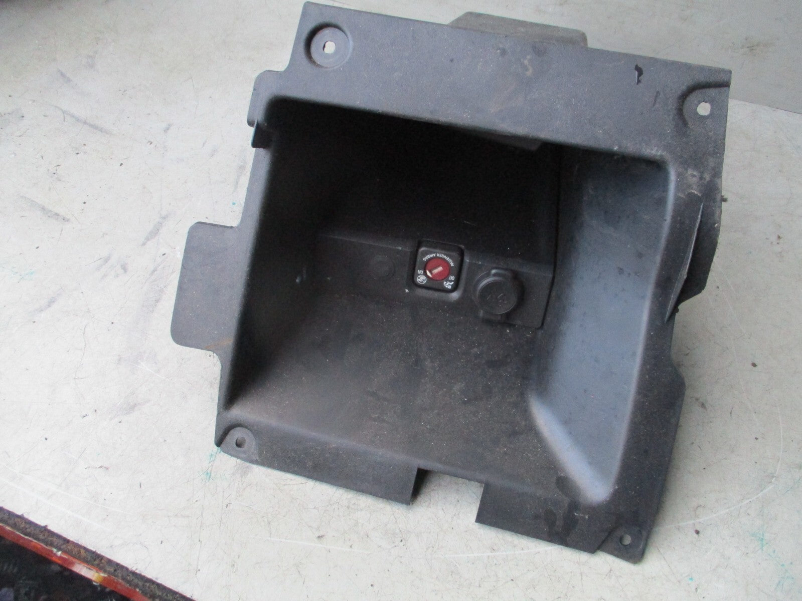 2021 VAUXHALL VIVARO DASHBOARD STORAGE & 12V SOCKET 9808591877