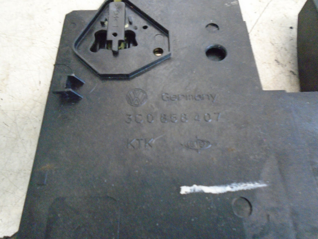 VOLKSWAGEN PASSAT 2007 DASHBOARD STORAGE COMPARTMENT AND HAZARD SWITCH 3C0858407