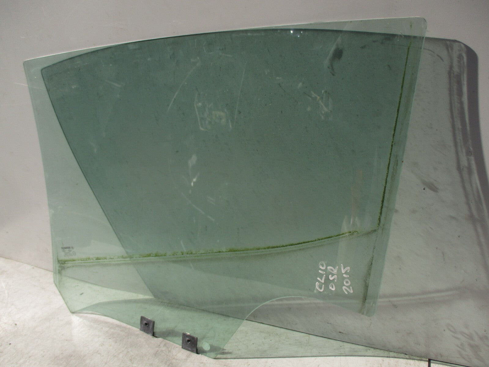 2015 RENAULT CLIO MK4 0.9 PETROL OSR DRIVER SIDE REAR WINDOW DOOR GLASS 43R00097
