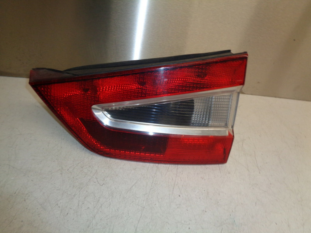 FORD GALAXY MK3 OSR DRIVER SIDE REAR INNER LIGHT 6M2113A602EB
