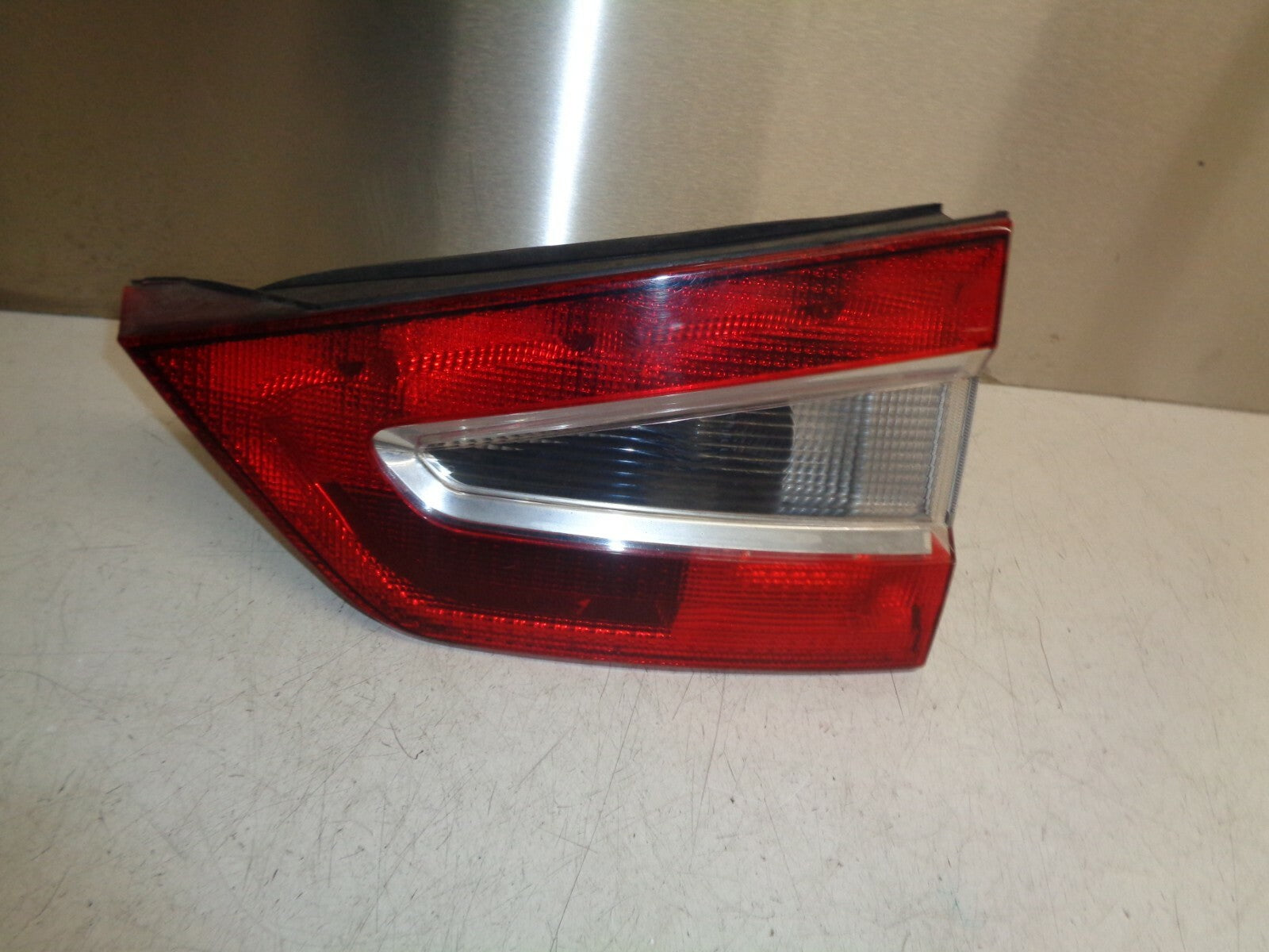 FORD GALAXY MK3 OSR DRIVER SIDE REAR INNER LIGHT 6M2113A602EB