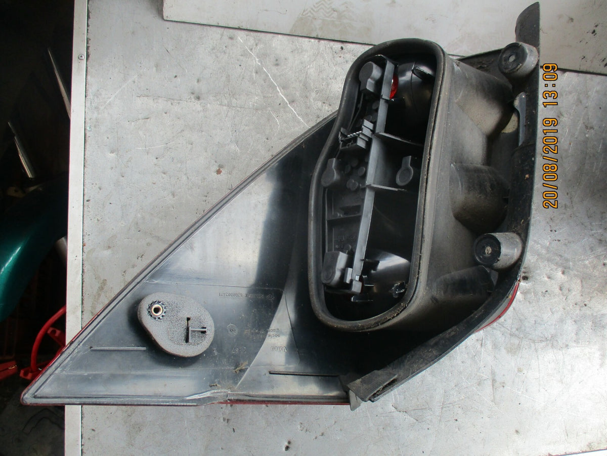 RENAULT LAGUNA MK2 NSR PASSENGER SIDE REAR LIGHT REAR LEFT 8200002471