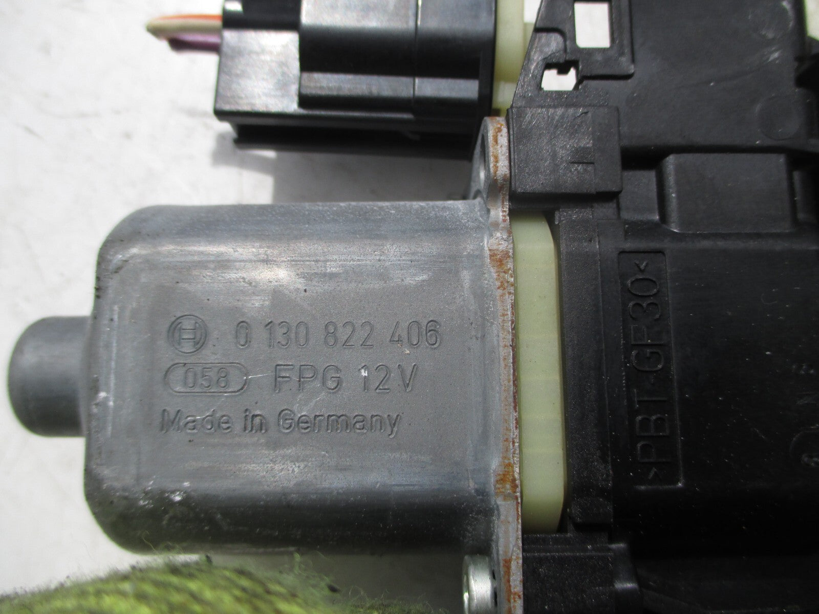 FORD FIESTA MK7 2009 NSF PASSENGER FRONT WINDOW REGULATOR MOTOR ONLY 0130822406