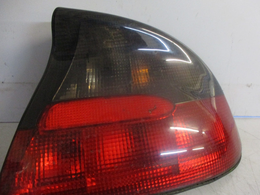 VAUXHALL TIGRA MK1 2000 OSR DRIVER SIDE REAR BRAKE TAIL LIGHT CLUSTER UNIT