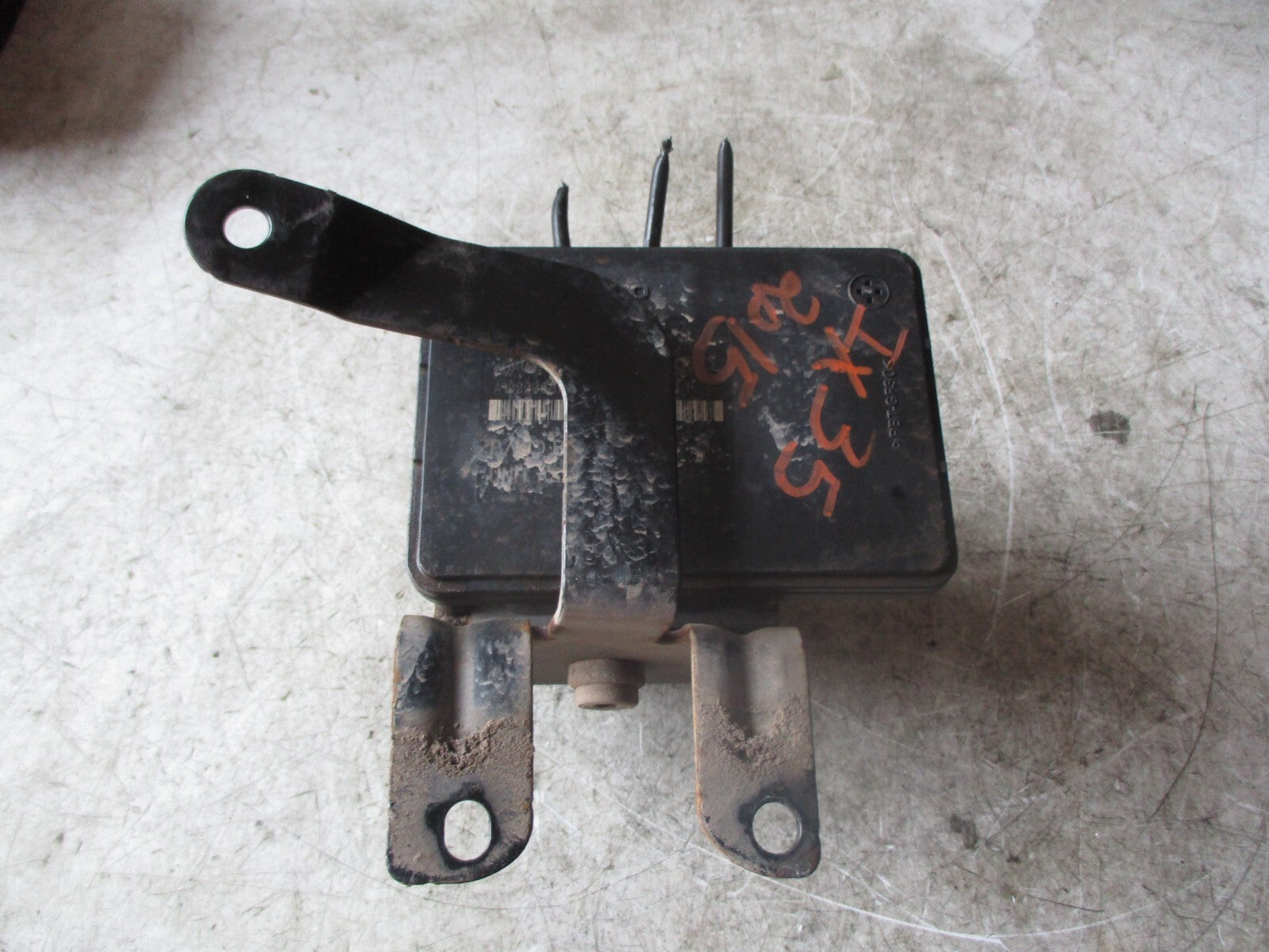 HYUNDAI IX35 2015 1.7 CRDI ABS PUMP MODULATOR 589202Y670