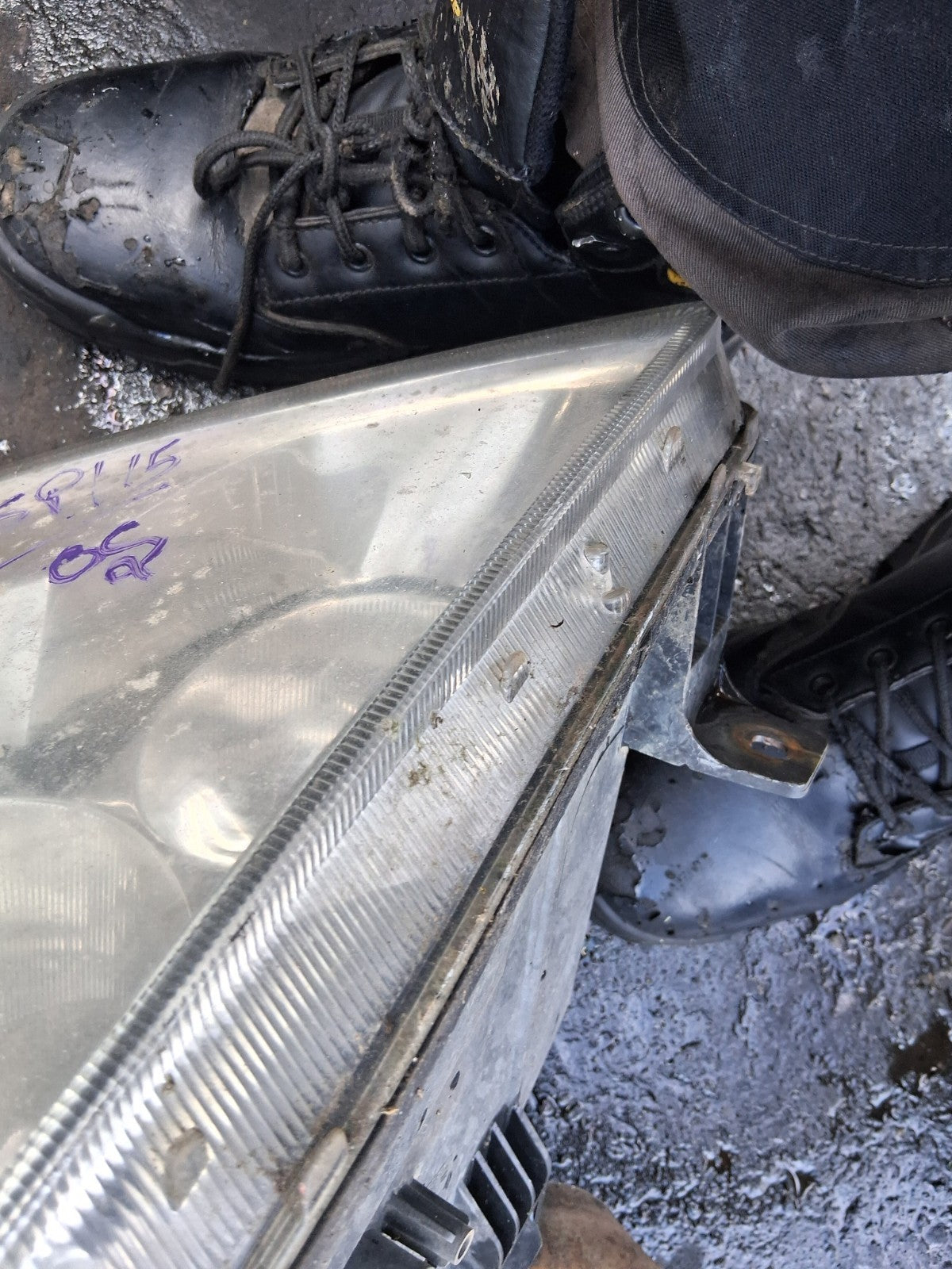 2016 MERCEDES SPRINTER W906 OSF DRIVER SIDE FRONT RIGHT HEADLIGHT 24738200