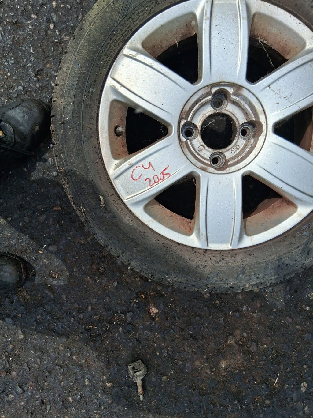 CITROEN C4 MK1 2005 16 INCH ALLOY WHEEL WITH TYRE 205/55R16