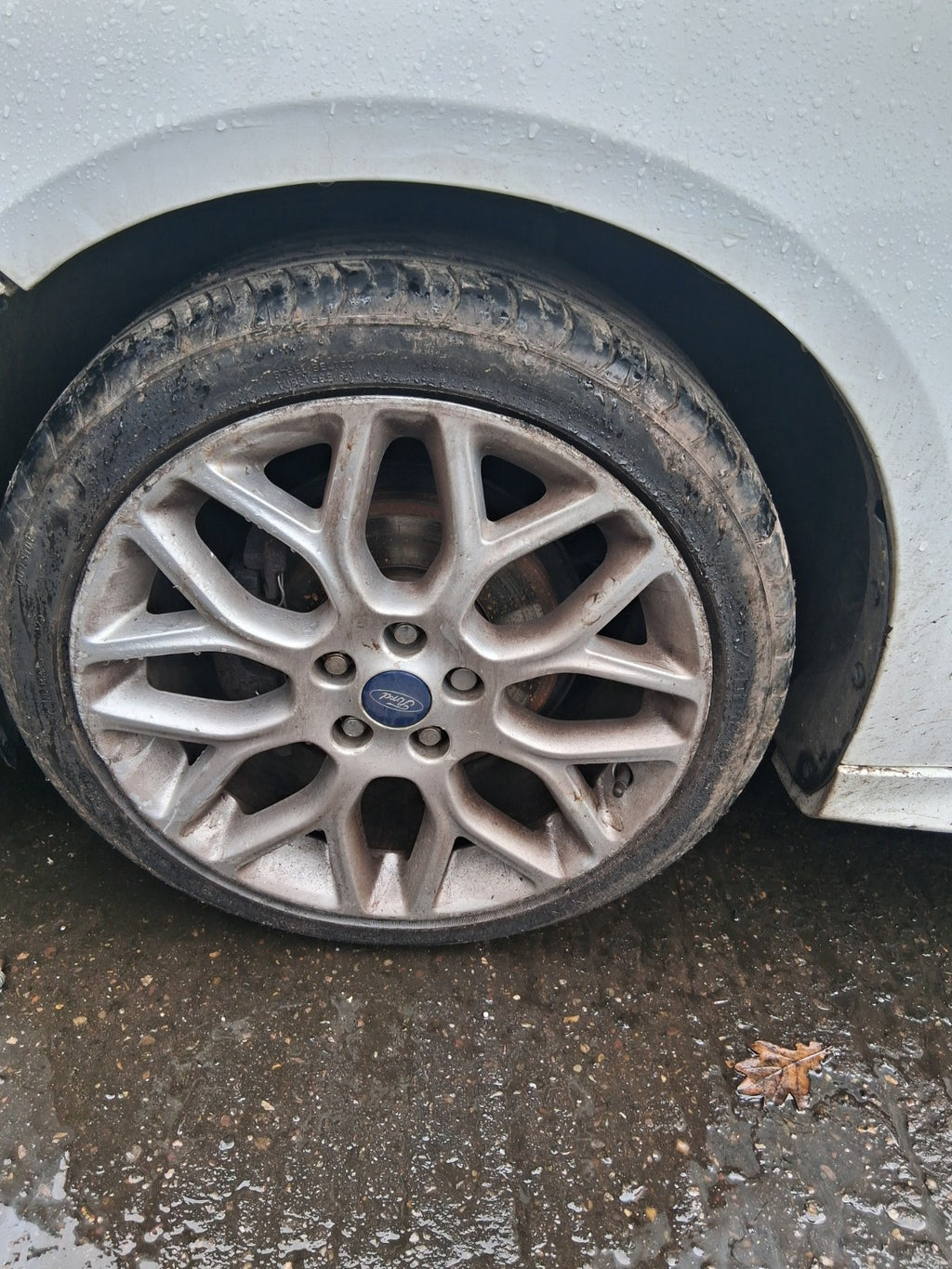 2017 FORD FOCUS MK3 ST LINE 18 INCH ALLOY WHEEL WITH TYRE 235/40R18