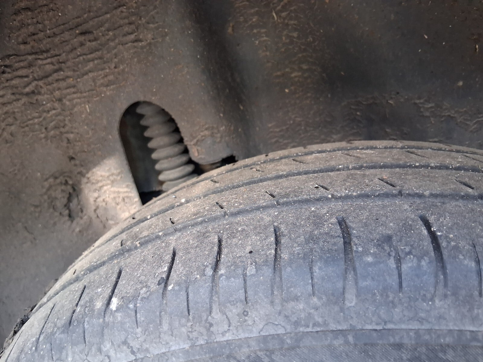2009 PEUGEOT 207 15 INCH STEEL WHEEL WITH WHEEL CUP COVER TYRE 185/65R15