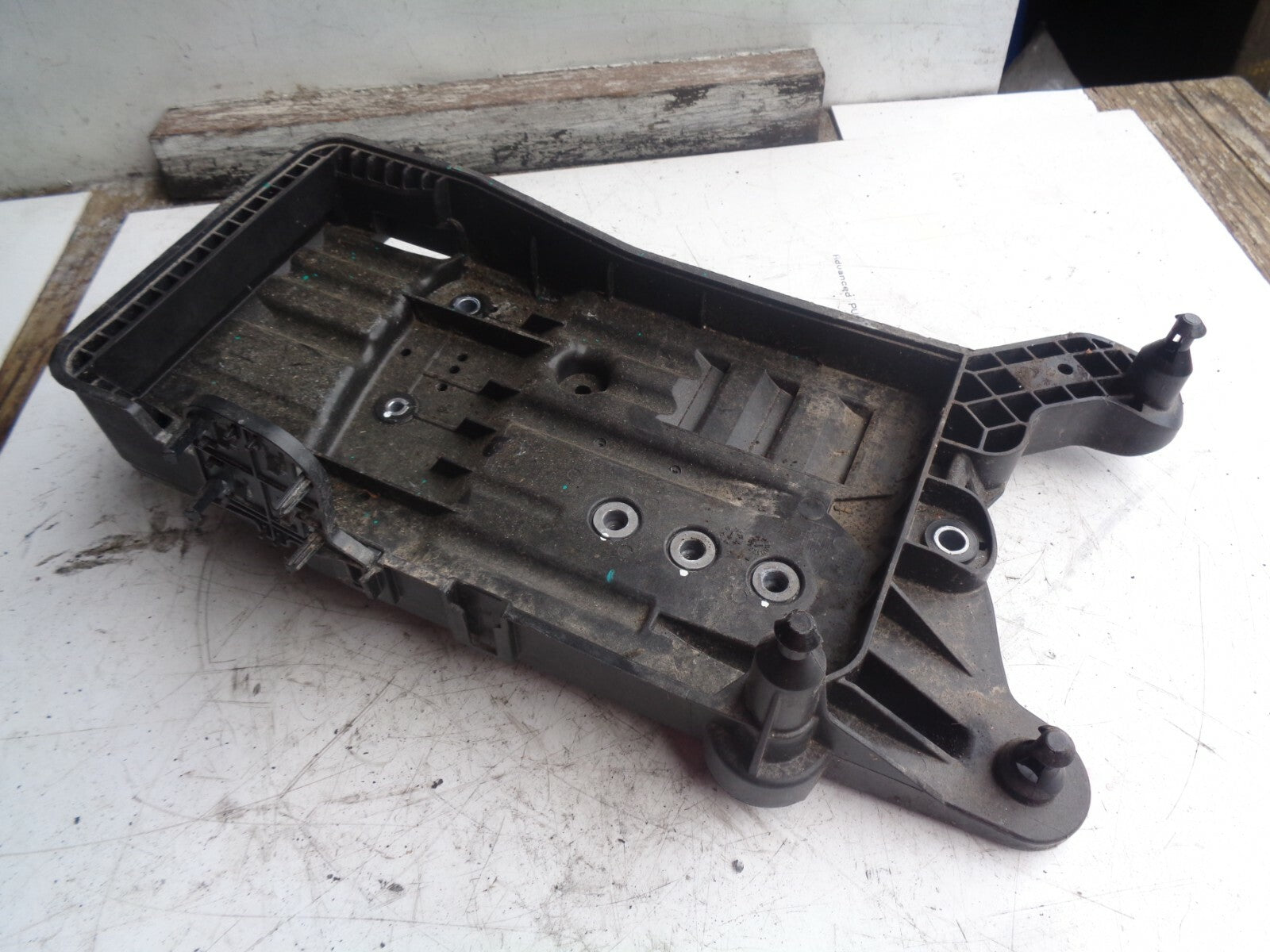 VW VOLKSWAGEN TIGUAN AD MK2 2019 2.0 DIESEL BATTERY TRAY 5qf915325b