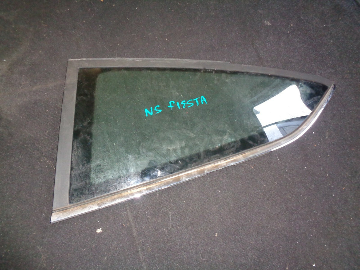 FORD FIESTA ST 2014 MK7 3 DOOR NSR PASSENGER SIDE REAR QUARTER GLASS