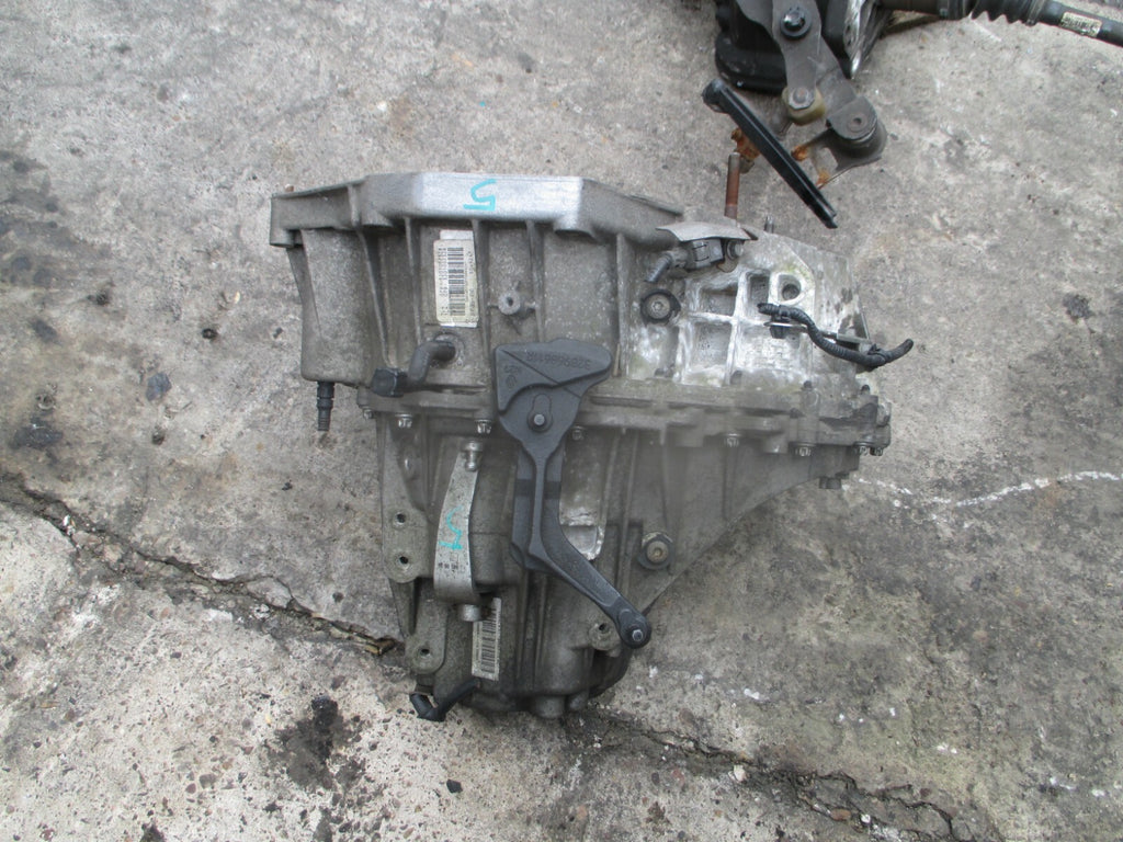 RENAULT KADJAR 2016 1.5 DIESEL 6 SPEED MANUAL GEARBOX 320107382R TL4 079    GB5